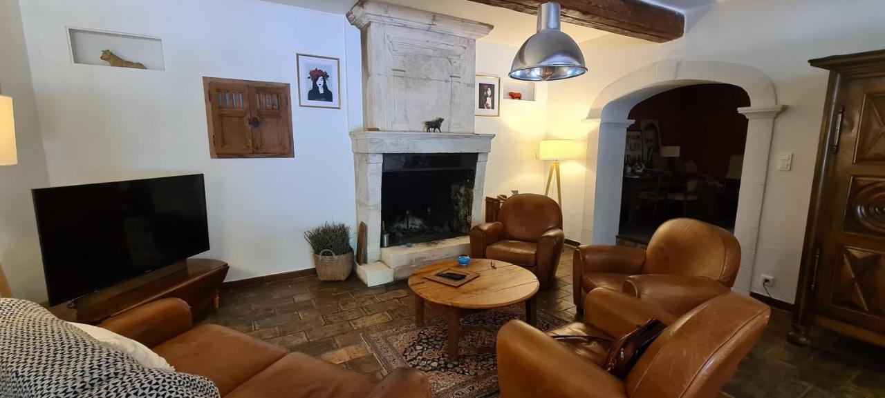 Le Mas De Trevouse Saint-Saturnin-les-Avignon Exterior photo